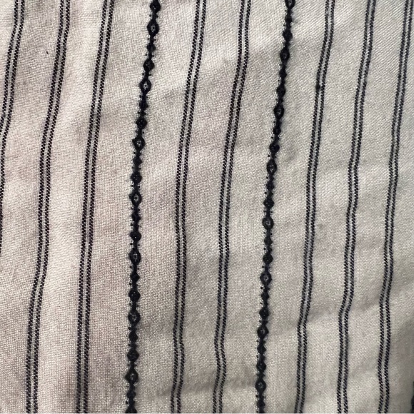 Urban Outfitters - BDG White Solid All Day Wear Shirt - Picture 10 of 10